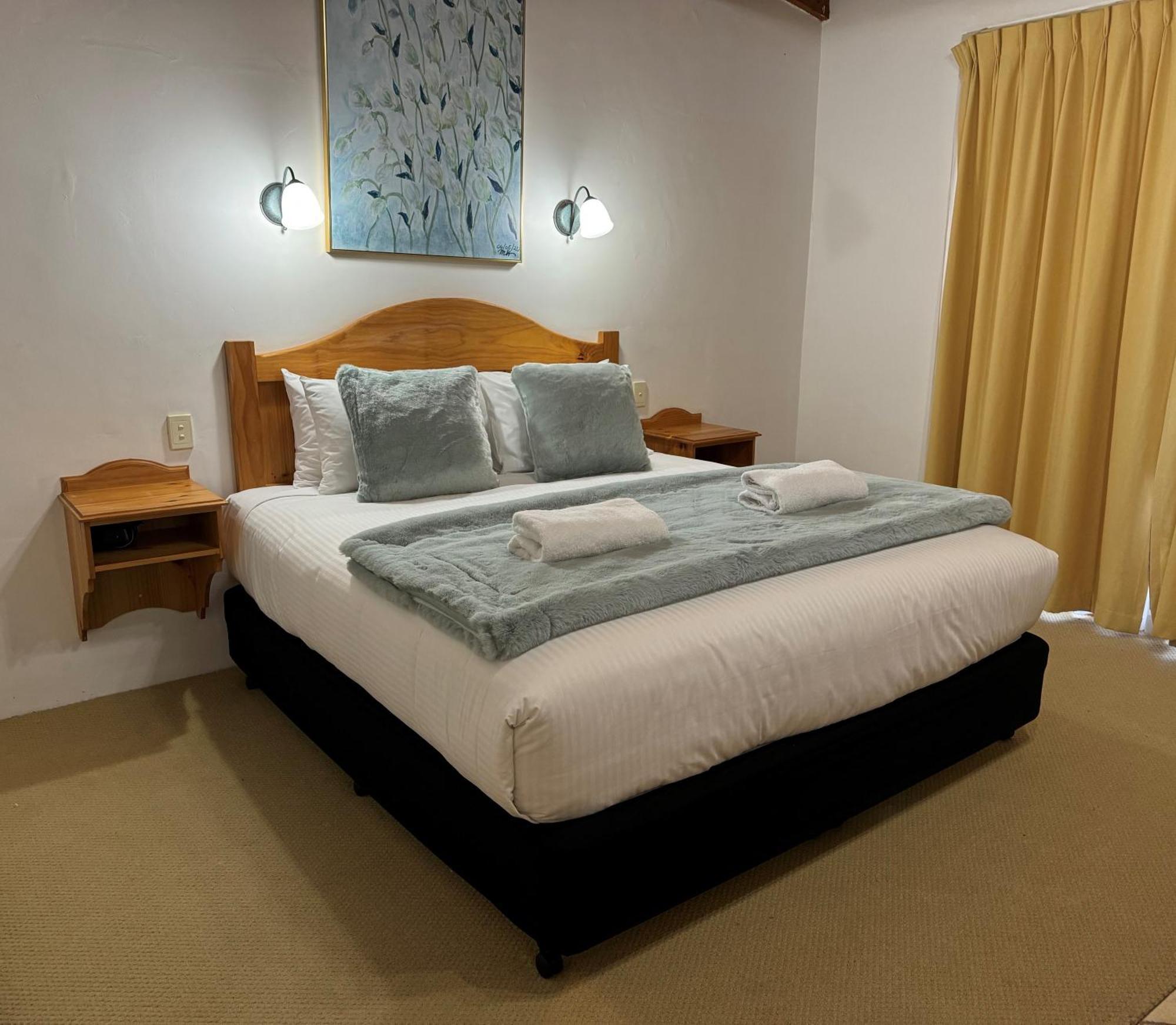 Coonawarra Place Motor Inn Exterior photo