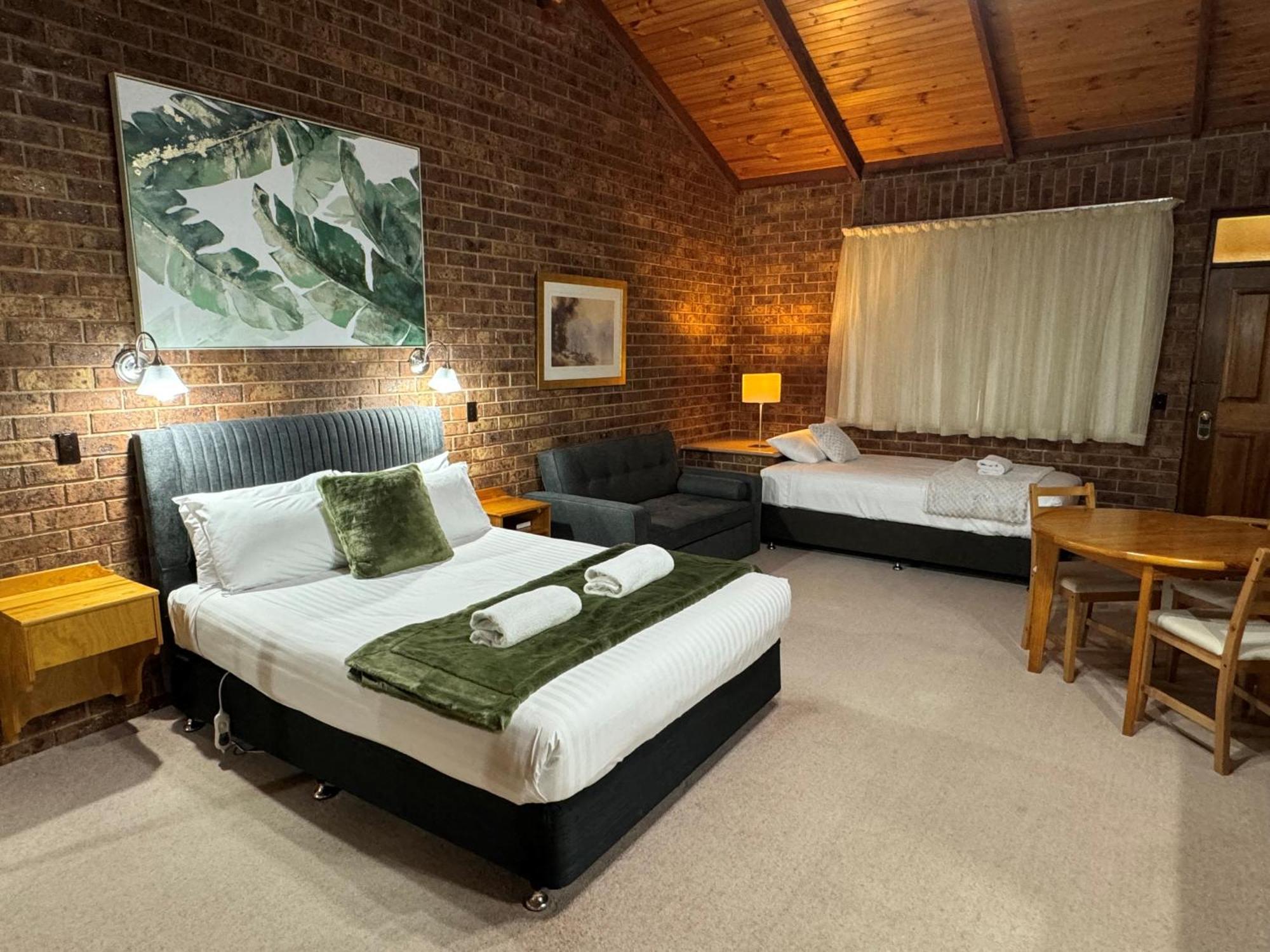 Coonawarra Place Motor Inn Exterior photo